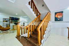 Nhà 3 lầu mới đẹp 4x13 chỉ 8.2 tỷ lạc long quân