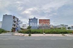 Lô đất ngay cổng phú hồng thịnh 10 sổ sẵn