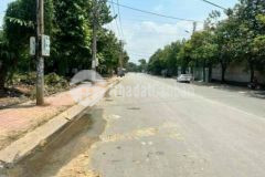 Mặt tiền bùi thị xuân ngang 10m cần bán gấp