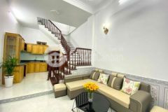 Nhà đẹp sát ngã tư sở 36m x 5t full nội thât