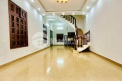 Bán nhà phùng chí kiên lô góc 72m2 4tầng mt17m