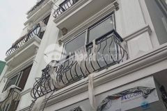 Bán nhà bát khối ô tô đỗ cổng gần nhiều tiện ích, ở sướng dt35m2 giá 3.2 tỷ