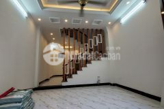 Vuông đét đèn đẹt nhà mới 40m 5 tầng mỹ đình bv hồng ngọc