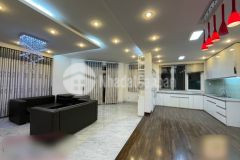 Cho thuê nhà khu trung sơn bình chánh, diện tích 8x20m, 3 lầu có hầm và thang máy, giá 60trtháng