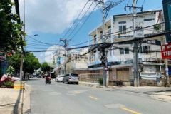 Nhà 2mtiền xe hơi quay đầu gần chợ thủ đức có 4pn