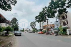 Nền đường số 49 586 giá 2tỷ980 dt 5x24 đông nam