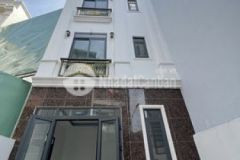 Nhà đẹp mới xây gần ngã tư gò mây