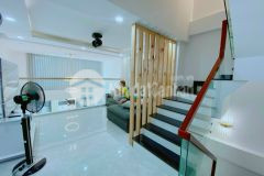 Vị trí đẹp, 4m thông huỳnh văn bánh, 4.5x10m, 2 lầu, phú nhuận