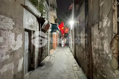 Hiếm bán đất tặng nhà ngõ chợ tttm thanh trì 38m2 2 tầng hơn 2 tỷ