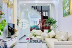 Bán nhà khương trung 50m2 4 tầng giá 5 98 tỷ