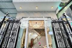 Nhà mới xây 03 phòng ngủ kdc hàng bàng