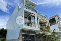 Cần bán nhà mặt tiền chợ phường 8