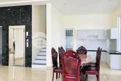 Chủ gửi bán siêu phẩm khách sạn view đẹp hai mặt tiền đường nam hồ p11 tp.đà lạt