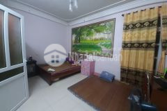 Quá hot bán nhà thạch bàn dân xây ôtô dừng đỗ trước nhà ngày đêm