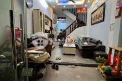 Tuyệt 5.5 tỷ, nhà ô tô tránh, 43m2 x 4 tầng, phố lương khánh thiện, quận hoàng mai.