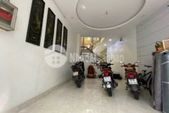 Nhà đẹp khu phân lô ôtô vào ngủ 94m2 4tầng sát chợ