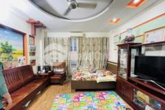 Bán nhà đường láng đống đa 30m2 5 tầng ở luôn