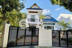 Nhà mới cao ráo không ngập lụt dọn vào ở ngay