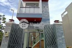 Nhà phố 1 trệt 2 lầu mái btct mới dt 4x13 đường 7m