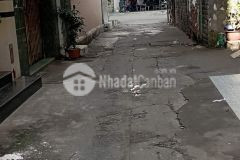 Xe hơi đỗ cửa cách mặt tiền chỉ 50m gần đường trần hưng đạo