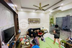 Hiếm, nhà bồ đề, hồng tiến, 31m2, 5 tầng, phân lô, ô tô thông, full đồ, gần hồ, nhỉnh 4 tỷ