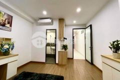 Ccmn cao câp phùng khoang 7 tầng thang máy 18 phòng full nội thất doanh thu 90trtháng