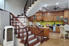 Nguyễn khánh toàn nhà đẹp ngõ thông gần phố