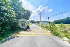 100m2 dt 741 đi vô 300m sau trường cấp 2