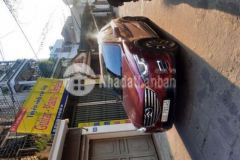 Nhà tựu liệt ô tô chạy qua nhà kd nhỏ 40m 5 tầng