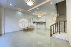 Nhà 4 tầng hẻm sạch sẽ tiện ích đầy đủ