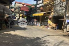 Bán nhà đẹp ở ngay gần chợ ỷ la giá tốt