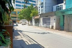 Bán nhà phố ngọc lâm long biên, lô góc ô tô, 42m, nhỉnh 3 tỷ, 0979651399