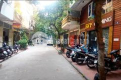 Sốcgiá chỉ trên 2 tỷ có ngay nhà cấp 4 phố lê văn hiến đức thắng tuyến phố kd sầm uất0977699899