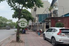 Hiếm, bán đất mặt phố cổ linh, thạch bàn, 75m2, mt5.2m, phân lô, vỉa hè, kinh doanh, ô tô