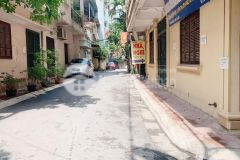 Bán nhà trường chinh 50m2 5 tầng mt 6,5 6,7 tỷ kinh doanh đỉnh