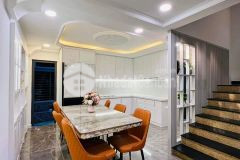 Nhà sổ hồng riêng pháp lý rõ ràng ngay chợ tân uyên bình dương