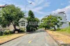 Bán đất ngay ngã 4 quốc lộ 50 và nguyễn văn linh