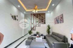 Bán nhà phố vĩnh hưng quận hoàng mai ô tô đỗ cổng