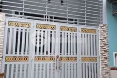 Bán nhà sổ chung 4x13 đúc lửng 3pn 2tolet hẻm 5m