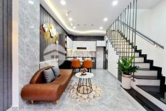 Phú nhuận, hẻm 3.5m, rộng 4 x 8m, 2 lầu, 5.2 tỷ, trần hữu trang