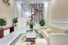 Bán nhà trương định 48m2, 5 tầng, mt 4.8m, 3 gác đỗ cửa, 20m ra ô tô, chỉ 5.55tỷ.