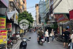 Nhà mặt phố cửu việt 2. trâu quỳ. 75m2, giá 7.5ty.