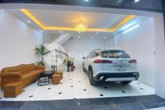 Lô góc ô tô vào nhà phố lụa hà đông bán nhà 40m2 x 5 tầng xây mới giá hơn 5 tỷ.