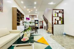 Bán nhà cầu giấy,dt 35mx 6t, mt 3,5 m. giá 5,25 tỷ