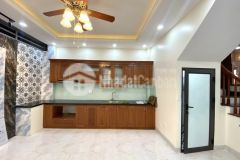 Bán nhà ngõ 155 cầu giấy 48mx 6t, 4.5m mặt tiền 8.7 tỷ, ngõ oto, thương lượng sâu