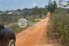 Đất gần quãng trường huyện cư jut 6x100m