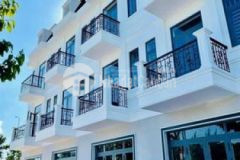 Bán gấp căn nhà mới xây 900m2 đã có sổ