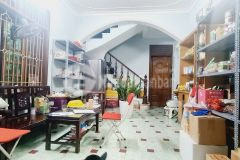 Bán nhà trường chinh ngõ to,10m oto diện tích đủ đầu tư,giá tốt86m2 mt6.8m nhỉnh 7tỷ