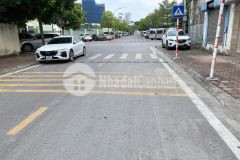 Đẹp quá nhà mới, nở hậu, lô góc, gara, kinh doanh ái mộ 40m mt5m nhỉnh 7 tỷ.