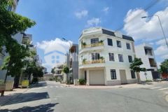 Tôi cần bán gấp đất lê phong 550 cách vincom 200m